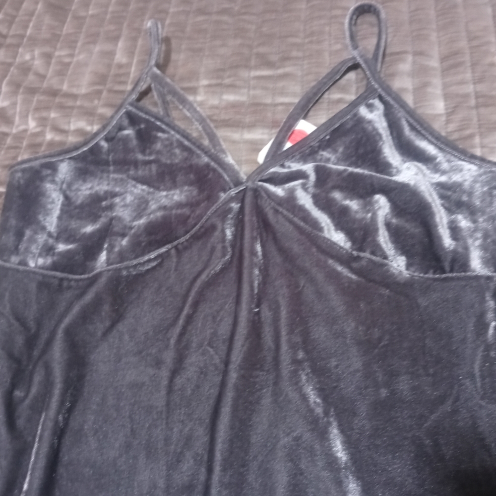 Dress - Picture 2 of 4